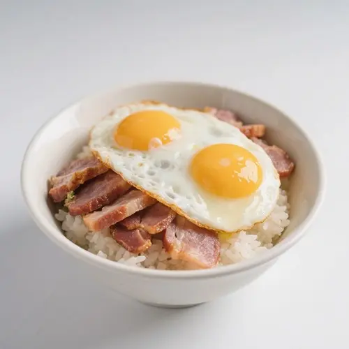 煙肉火腿雙蛋飯